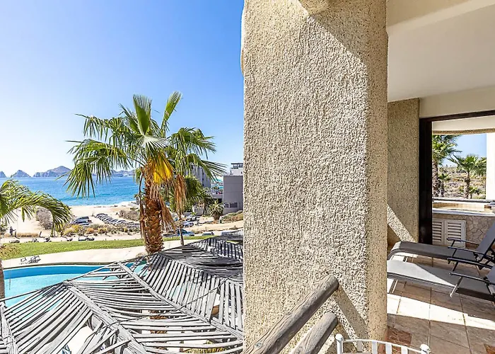 Stunning 2 Bedroom With Ocean Views & Jacuzzi By The * Cabo San Lucas