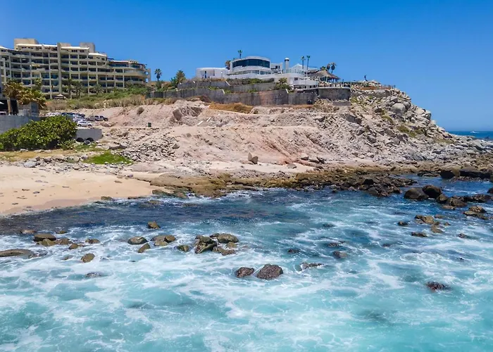 Stunning 2 Bedroom With Ocean Views & Jacuzzi By The * Cabo San Lucas
