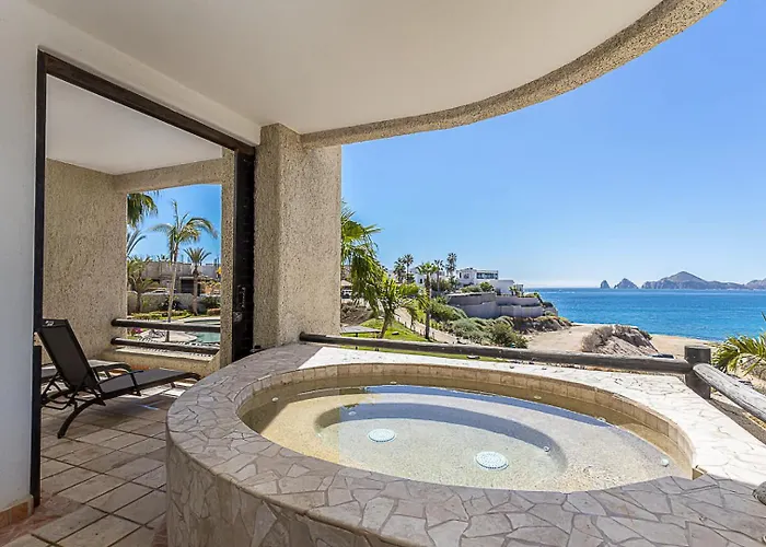 Stunning 2 Bedroom With Ocean Views & Jacuzzi By The Apartamento *