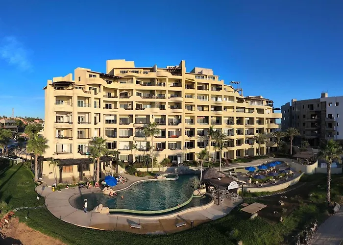 Stunning 2 Bedroom With Ocean Views & Jacuzzi By The *
