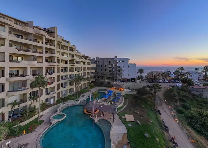 Stunning 2 Bedroom With Ocean Views & Jacuzzi By The Apartamento